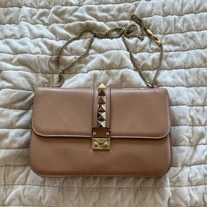 Authentic Valentino Glam Lock Rockstud Bag Beige Light Pick